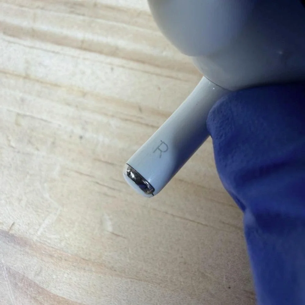 Apple AirPods Pro Right Earbud Replacement A2190 White Bluetooth Noise Canceling